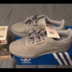 Adidas Powerphase size 8 men’s or women’s 9